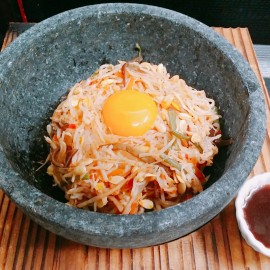 石焼ビビンバ